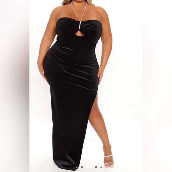 Fashion Nova Dresses & Skirts - Fashion Nova Plus Size 2X Elegant Black Velvet Strapless Dress